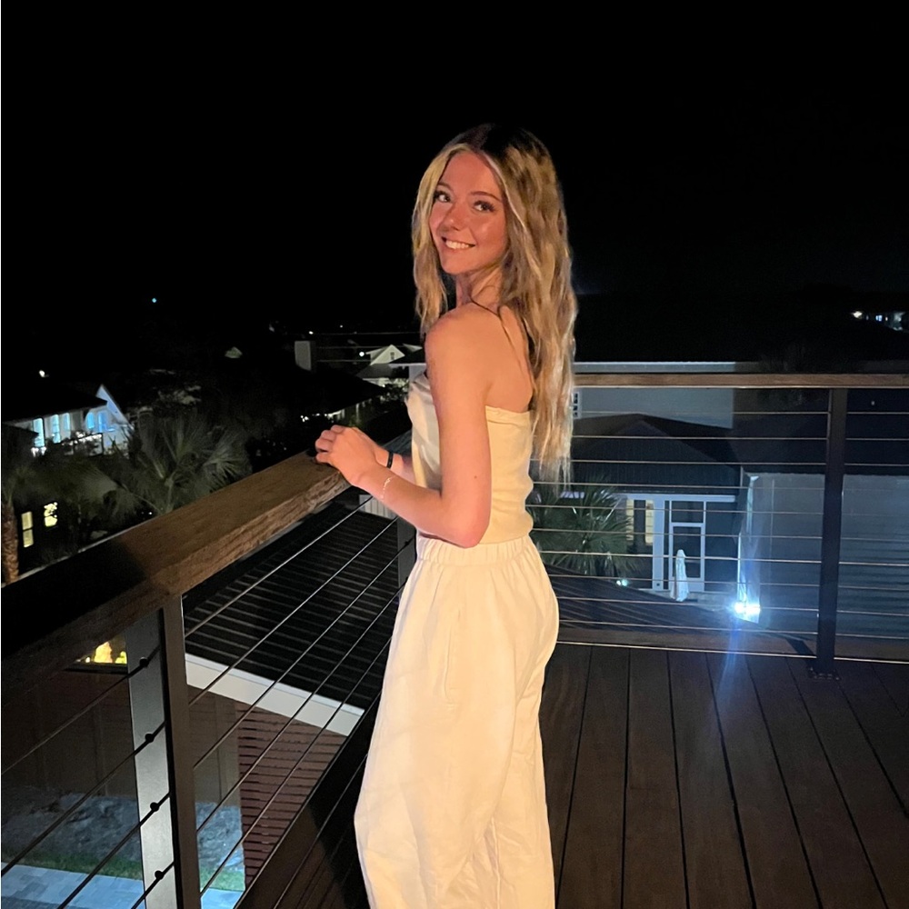 Meet your Posher, Julia